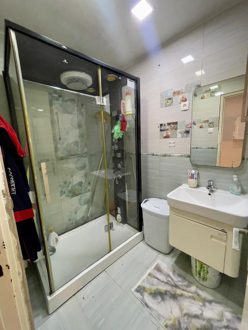 Une Très Belle Appartement F5 a vendre .