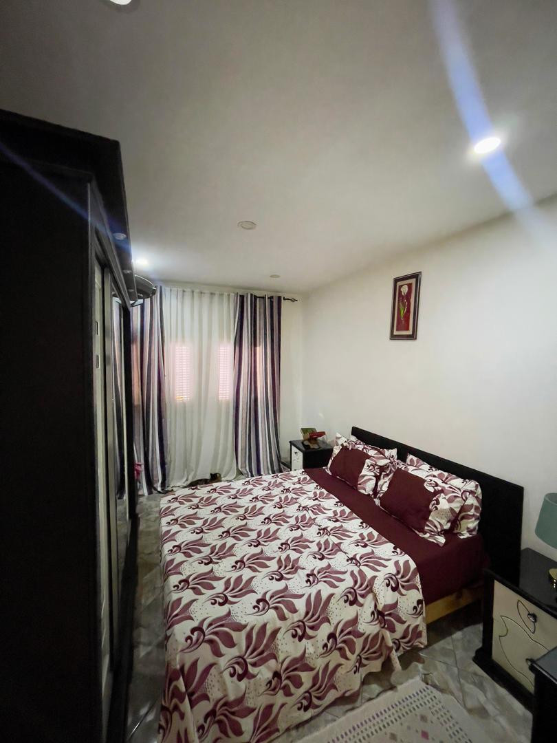 Une Très Belle Appartement F5 a vendre .