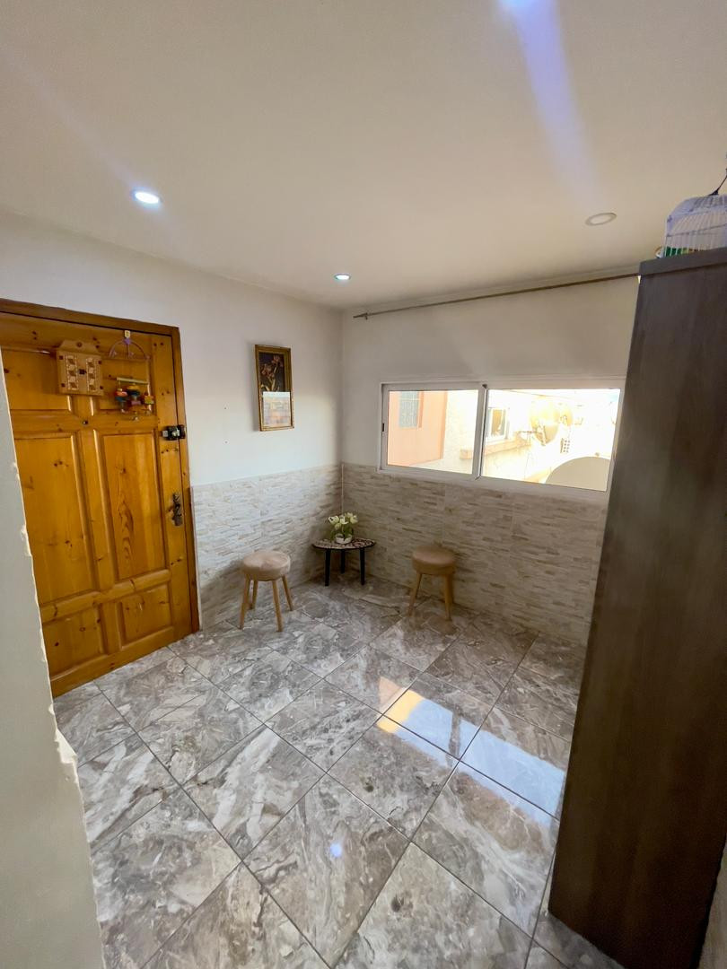 Une Très Belle Appartement F5 a vendre .