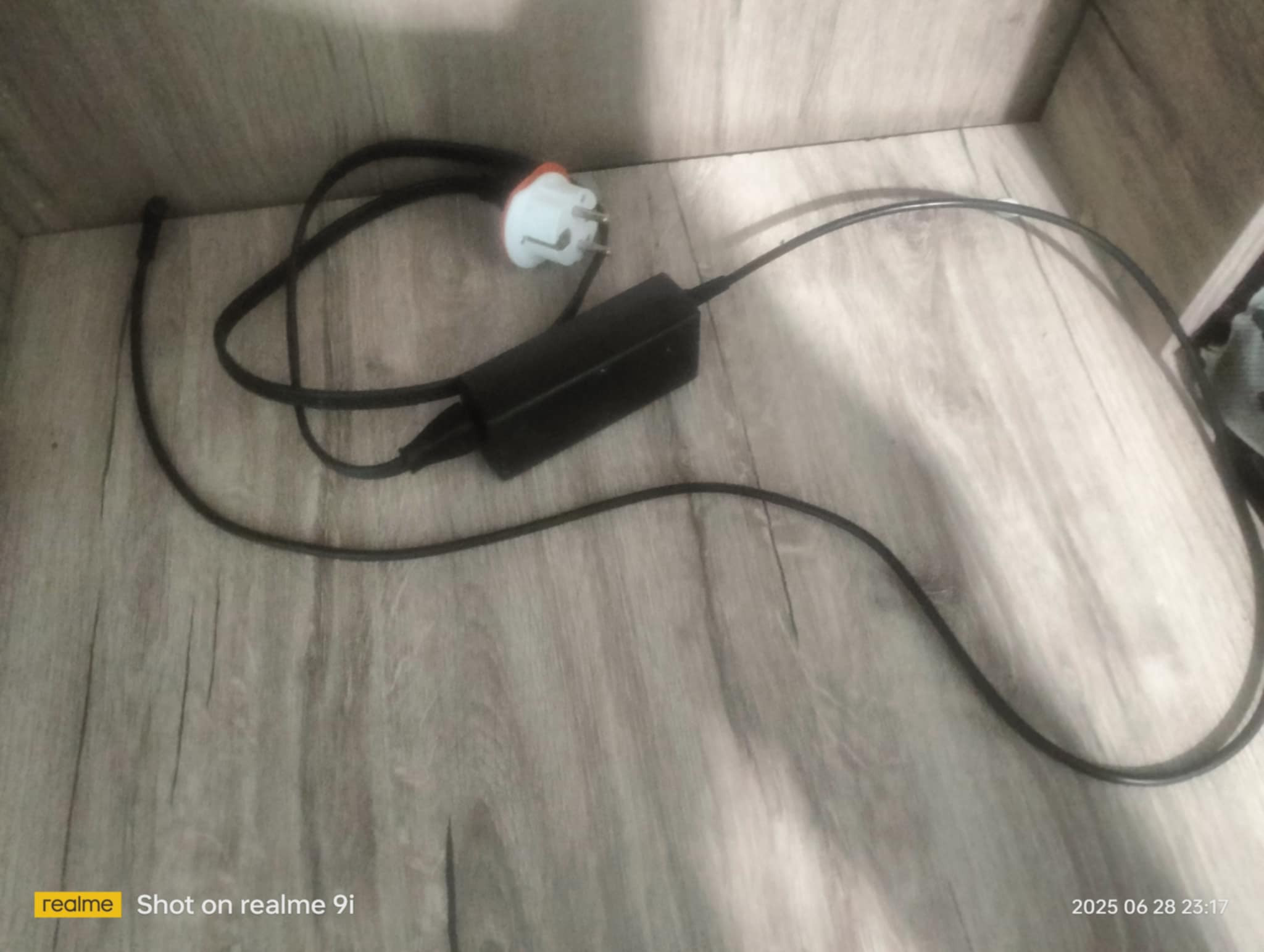 حاسوب من شركة hp.اسمه:hp pro book x360 11 g1 ee.