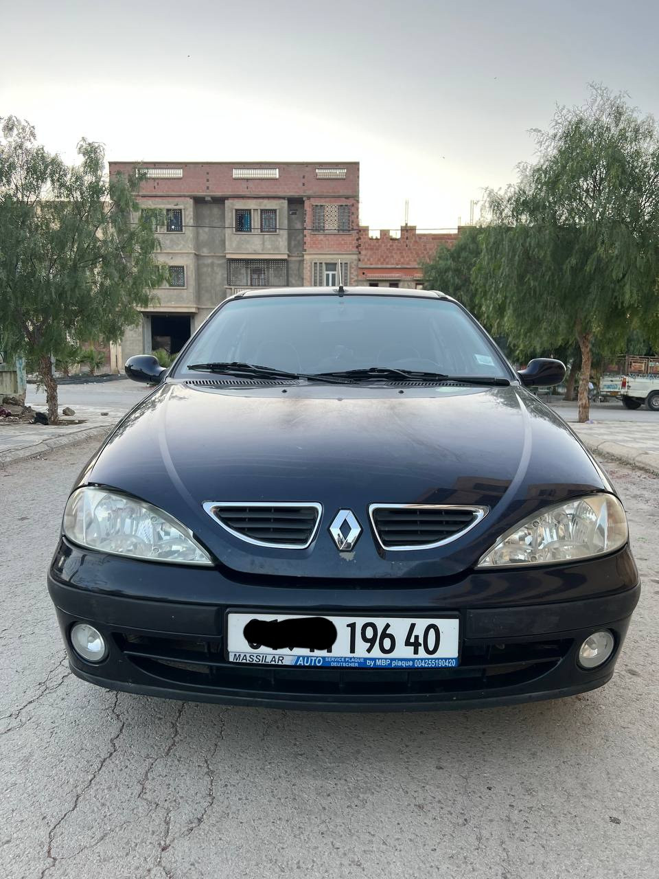 ميڤان ايصونص لابسا جديدة مام كولار