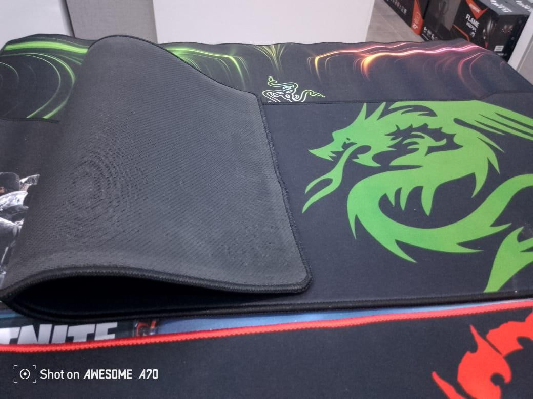 Tapis souris XXL disponible chez INOVISTATECH