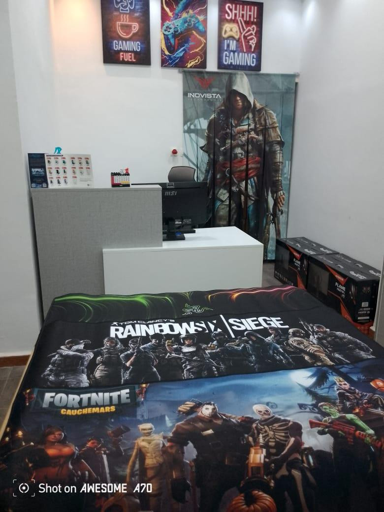 Tapis souris XXL disponible chez INOVISTATECH