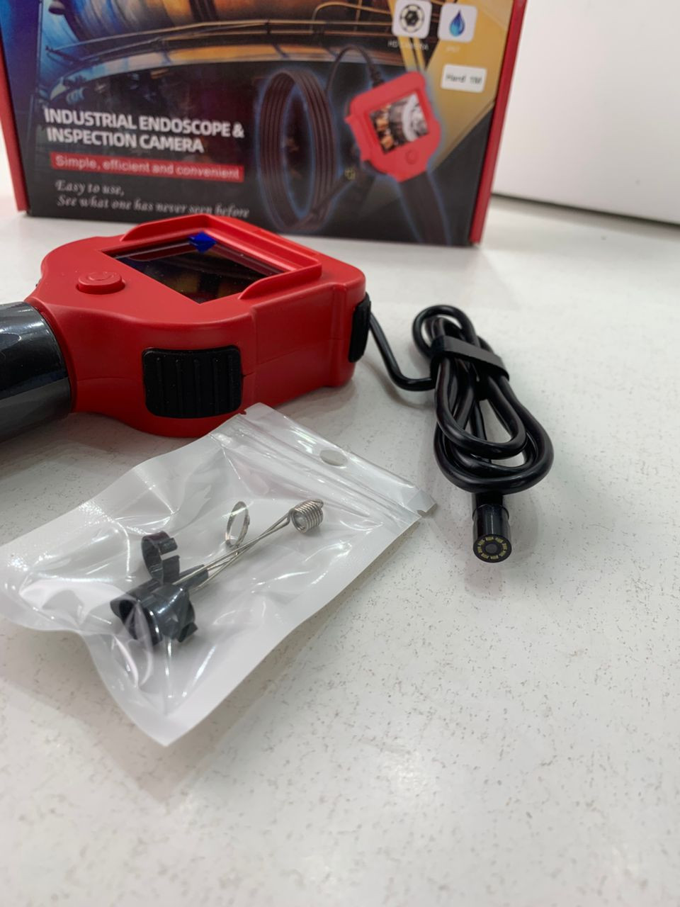 Caméra d’inspection endoscope industrielle avec écran LCD – كاميرة للأمكان الضيقة مع شاشة