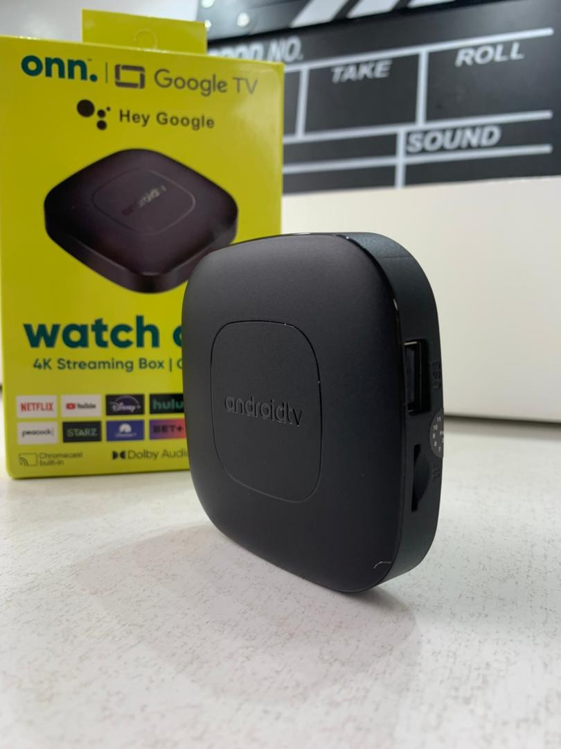 Android TV Box Connectée avec Télécommande Vocale 2+16GB – جهاز ميديا ذكي
