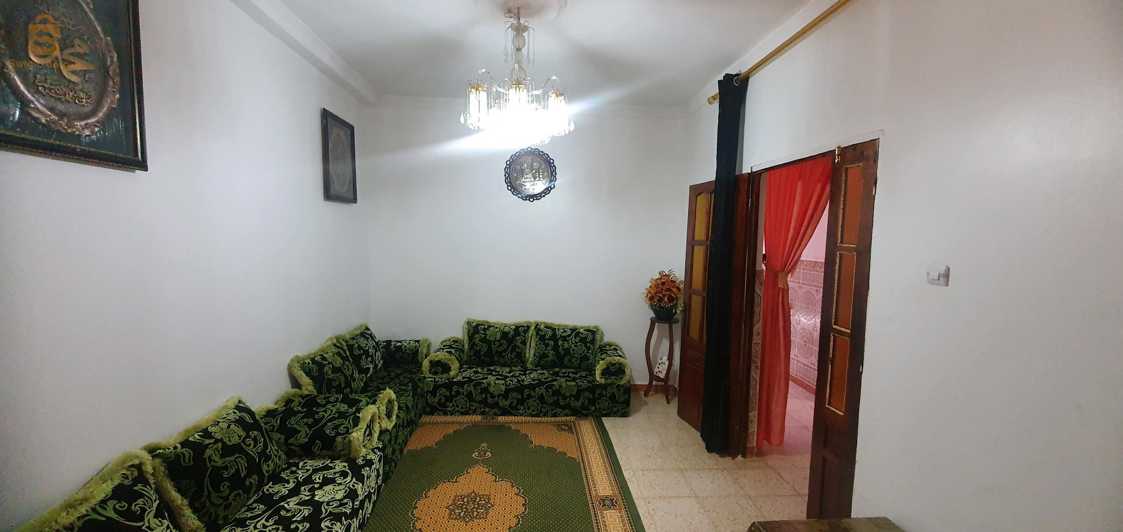 حي تونسي 120مسكن اغلال فيها ثلاث غرف و كوزينة و حوش كبير