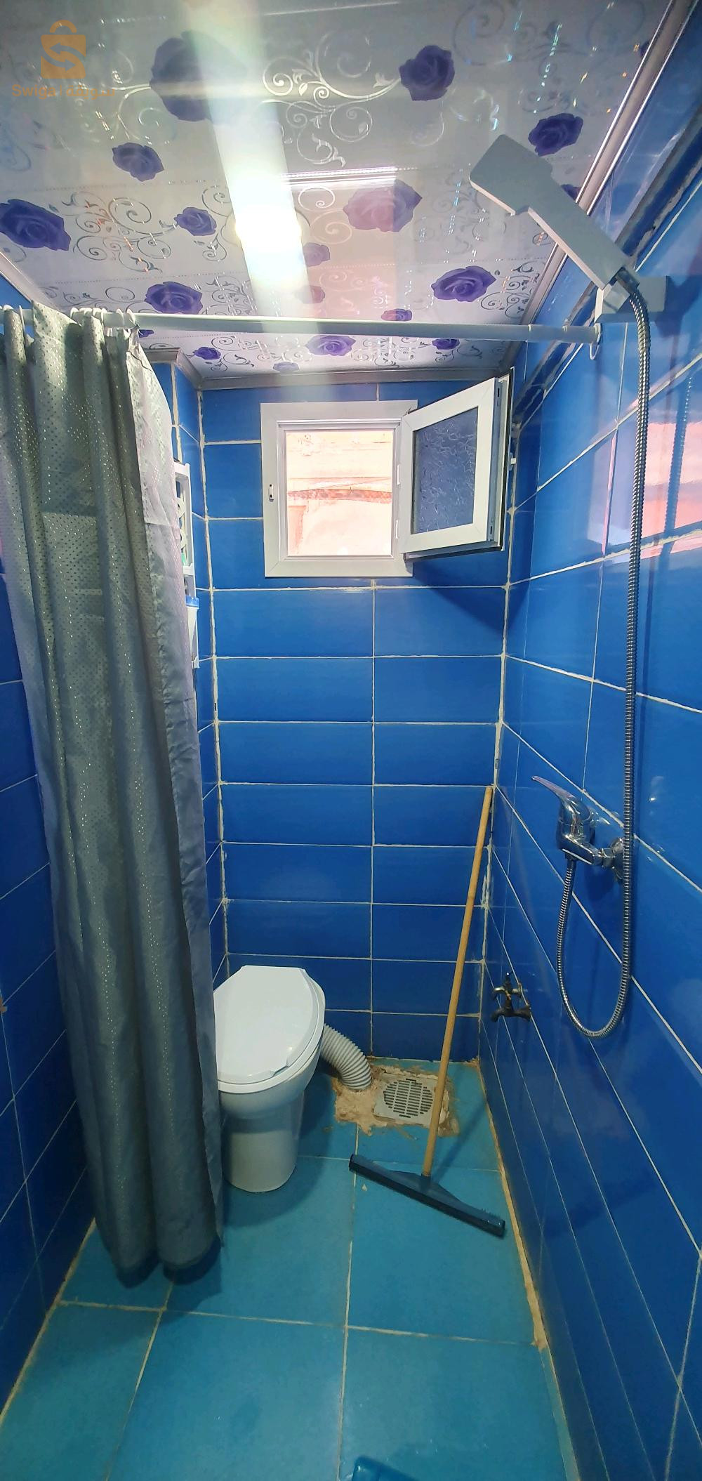 حي تونسي 120مسكن اغلال فيها ثلاث غرف و كوزينة و حوش كبير