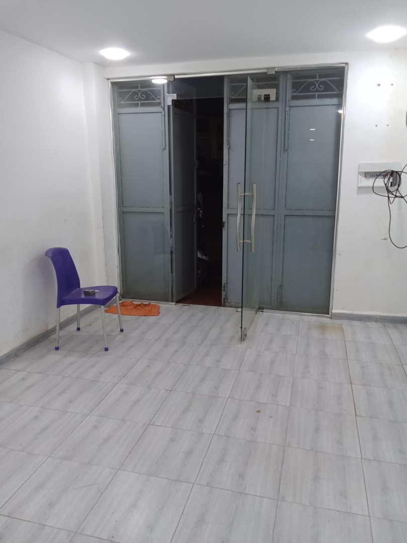 je mets en vente un local de 27m2 a el karma bien aménagé tle 0662 75 50 65