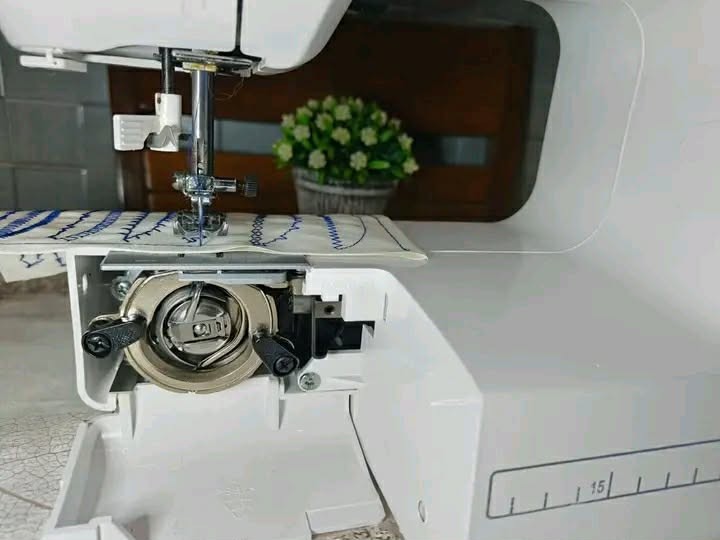 ماكينة خياطة MEDION أصلية | تطريز - سيرفيلاج - بوطنياغ