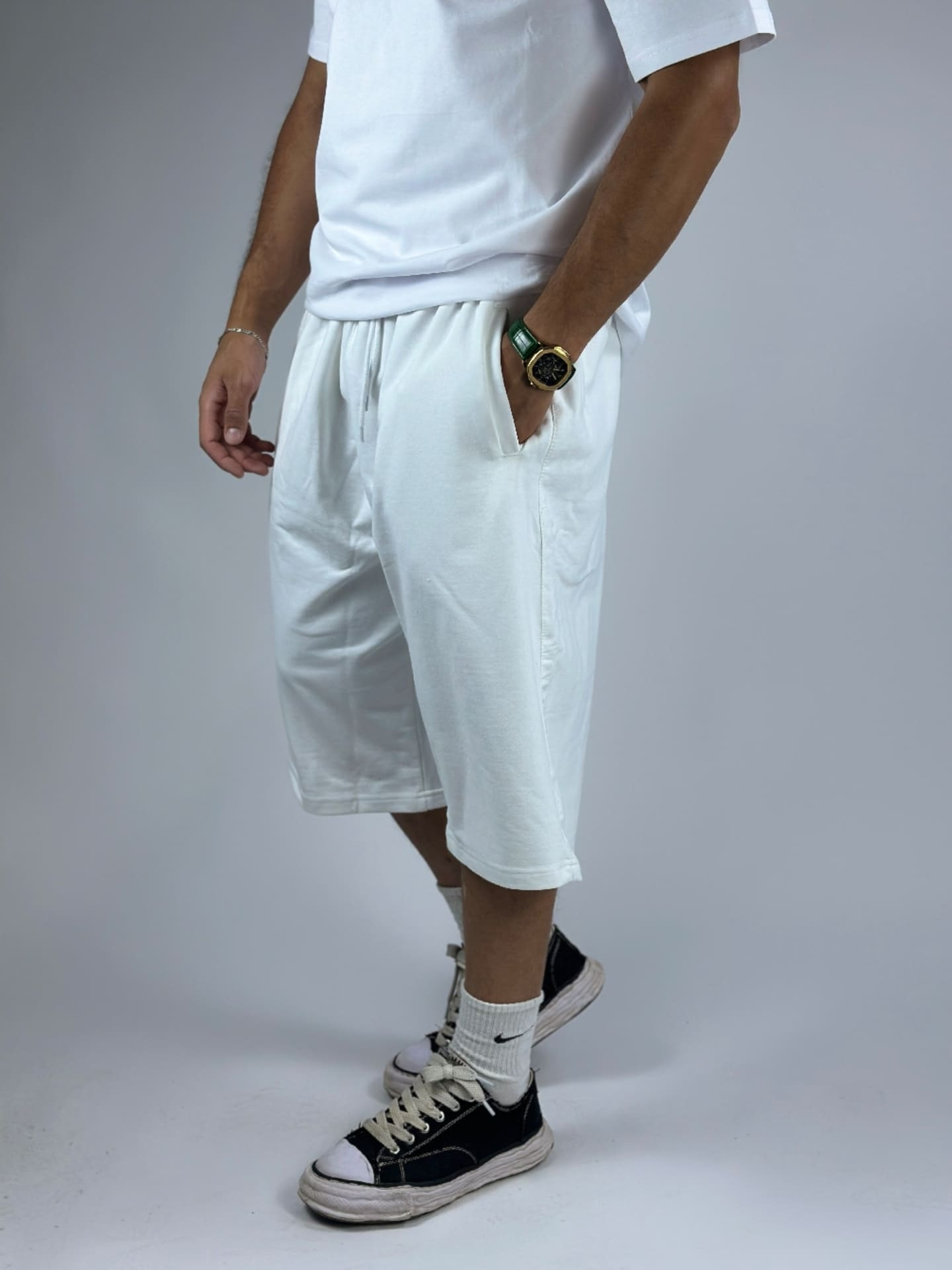 Wide Short  Oversized