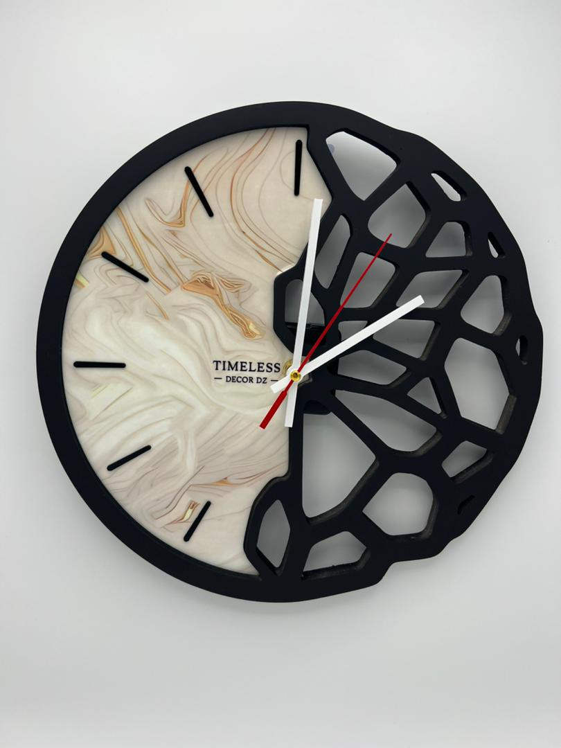 Horloge murale en résine